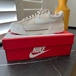 Nike Court Legacy Lift-Women’s-size 7-Pearl White